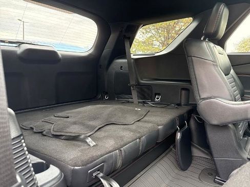 Certified 2025 Ford Explorer ST-Line w/ Premium Package image 31