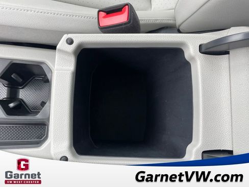 Used 2023 Volkswagen Tiguan SE w/ Panoramic Sunroof Package image 26