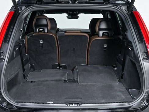 Certified 2024 Volvo XC90 T8 Core image 31