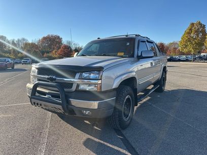 Used 2005 Chevrolet Avalanche LT w/ Preferred Equipment Group
