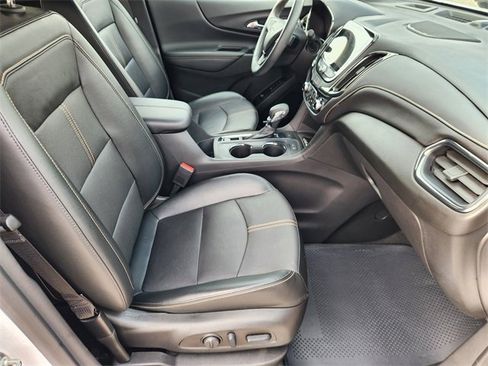 Used 2023 Chevrolet Equinox Premier image 14