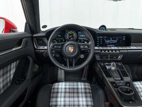 Used 2025 Porsche 911 Turbo S image 26