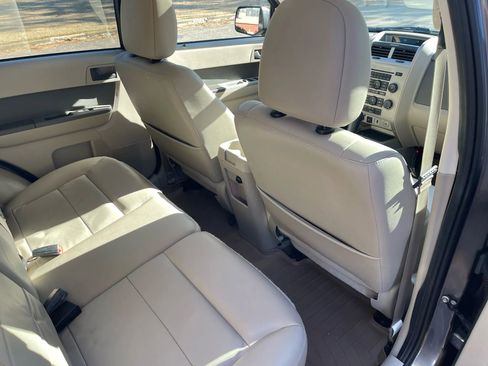Used 2011 Ford Escape XLT w/ 203A Rapid Spec Order Code image 13
