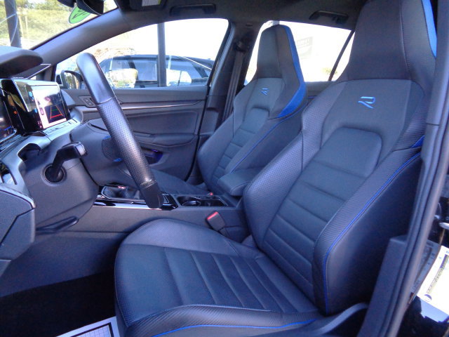 Used 2024 Volkswagen Golf R AWD/4WD image 9