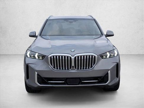 Used 2025 BMW X5 xDrive40i image 2