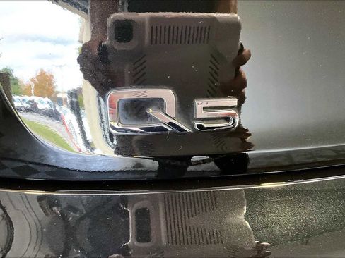 Used 2023 Audi Q5 2.0T Premium Plus w/ Premium Plus Package image 9