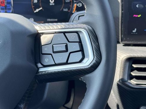 Used 2025 Ford Mustang Coupe RWD image 8