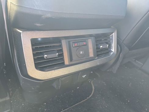 Used 2023 Ford F250 Platinum w/ FX4 Off-Road Package AWD/4WD image 12