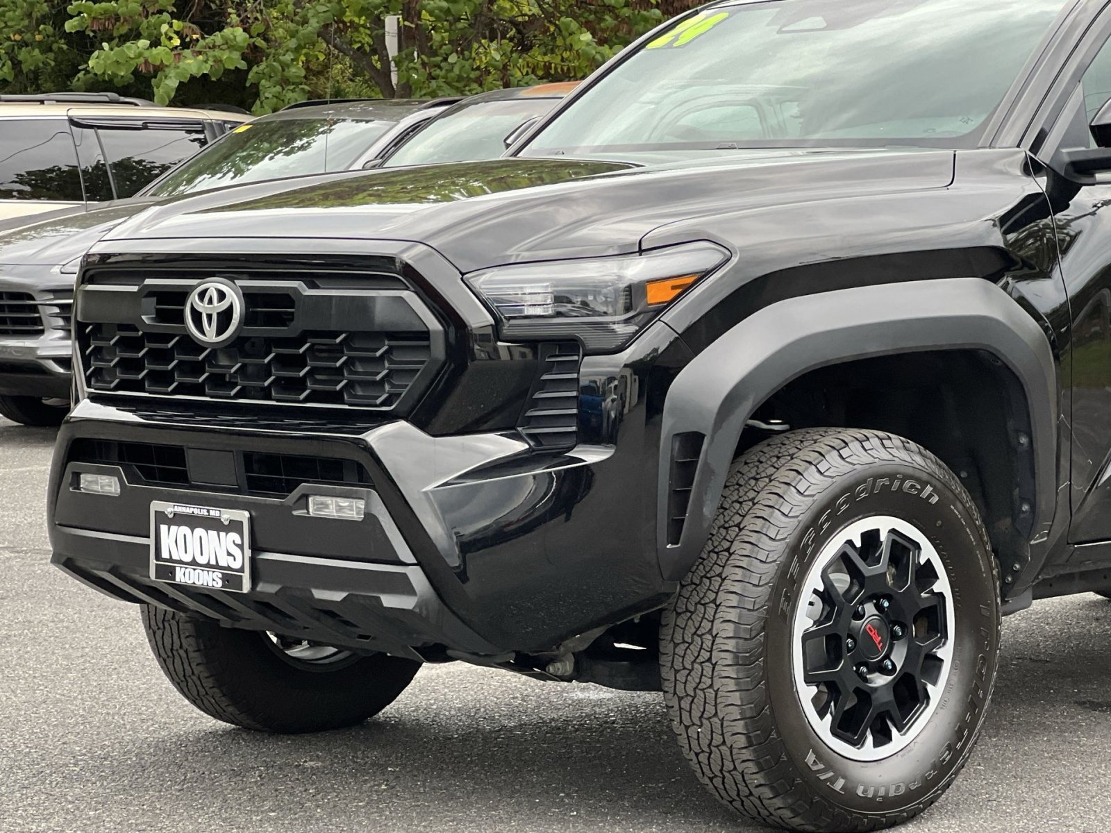 Used 2024 Toyota Tacoma TRD Off-Road AWD/4WD image 27