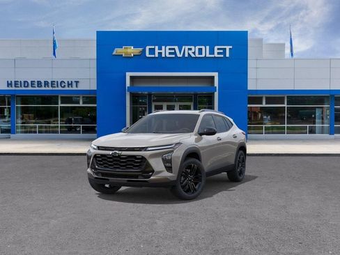 New 2026 Chevrolet Trax ACTIV w/ Sunroof Package FWD image 8