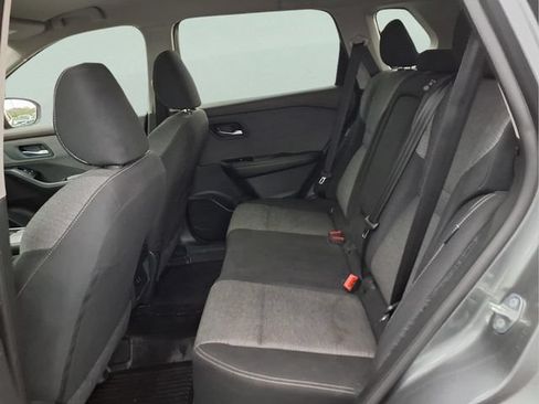 Used 2023 Nissan Rogue SV FWD image 10
