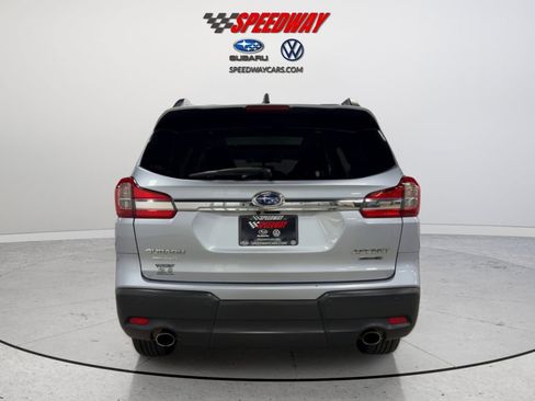 Used 2022 Subaru Ascent Limited w/ Technology Package AWD/4WD image 7