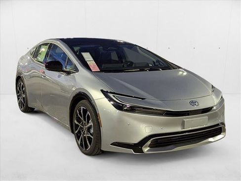 New 2026 Toyota Prius Plug-In Hybrid image 7
