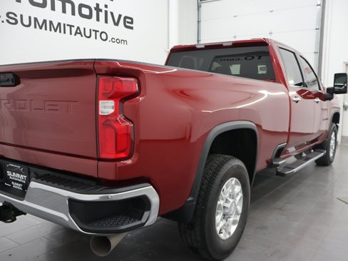 Used 2020 Chevrolet Silverado 2500 LTZ w/ Z71 Off-Road Package AWD/4WD image 4