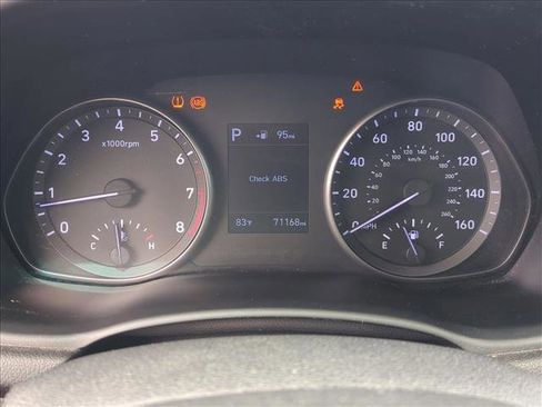 Used 2019 Hyundai Elantra GT image 7