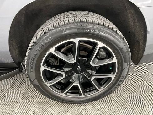 Used 2021 Chevrolet Suburban RST image 34