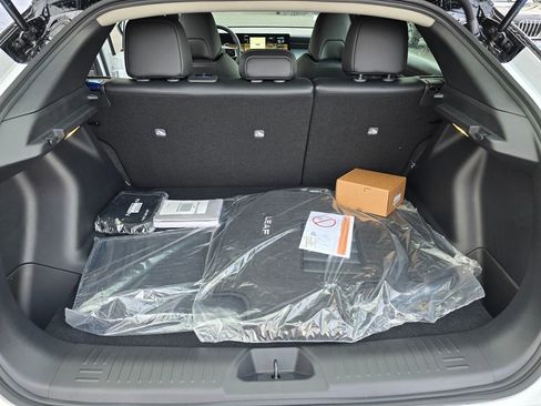 New 2026 Nissan Leaf SV+ w/ Floor Mat Package (SV+) image 14