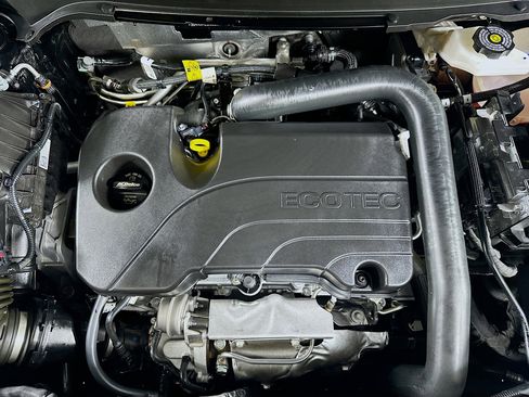 Used 2025 Chevrolet Equinox LT image 33