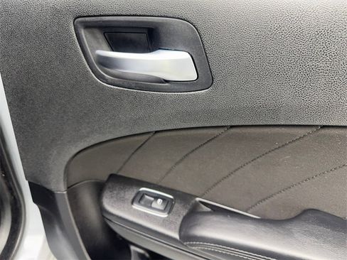 Used 2022 Dodge Charger R/T w/ Blacktop Package image 45