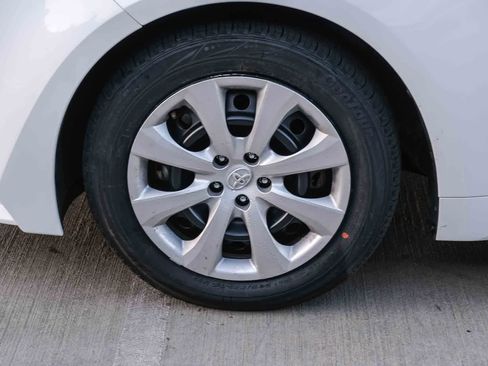 Certified 2024 Toyota Corolla LE FWD image 9