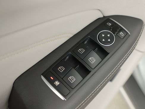 Used 2014 Mercedes-Benz ML 350 4MATIC image 9