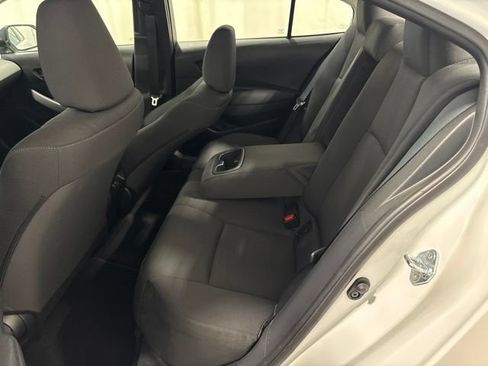 Used 2025 Toyota Corolla LE FWD image 30
