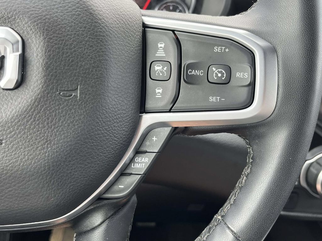 Used 2025 RAM 1500 Big Horn AWD/4WD image 23