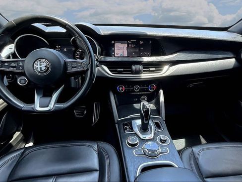 Used 2022 Alfa Romeo Stelvio Sprint AWD/4WD image 7