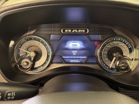 Used 2019 RAM 1500 Limited AWD/4WD image 25