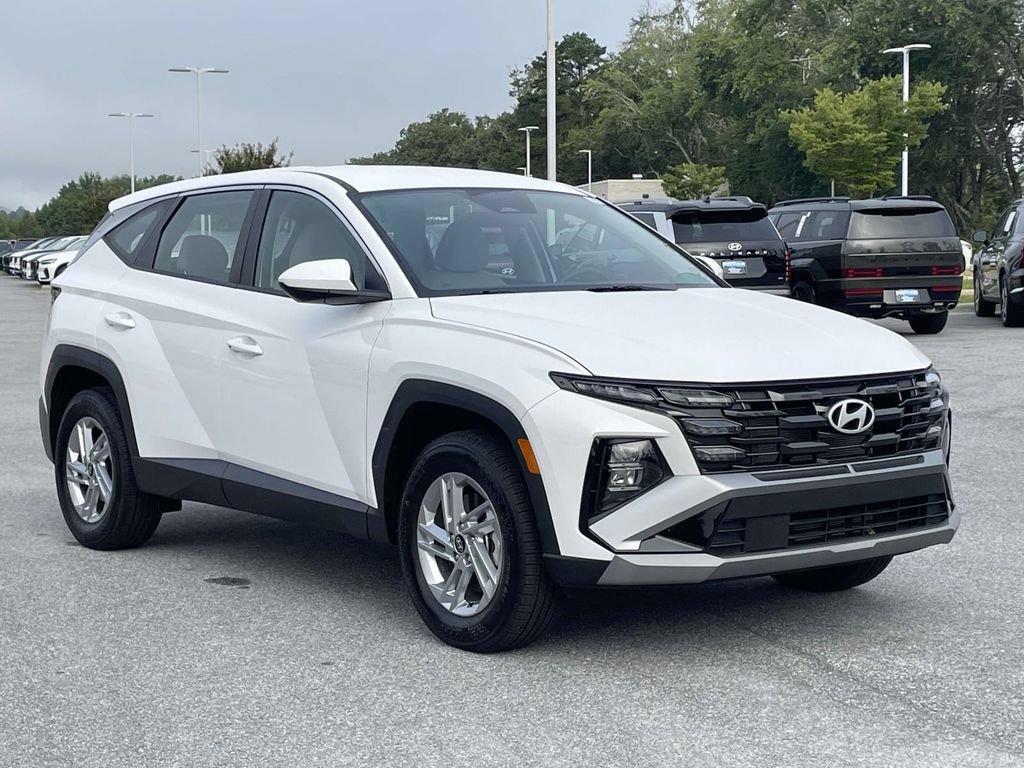 Certified 2026 Hyundai Tucson SE AWD/4WD image 1
