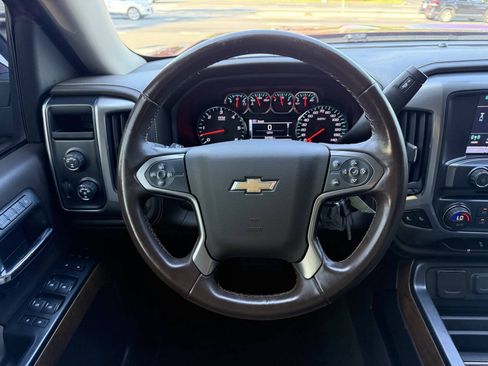 Used 2018 Chevrolet Silverado 1500 LTZ AWD/4WD image 18