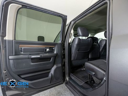 Used 2016 RAM 2500 Laramie w/ Sport Appearance Group AWD/4WD image 25