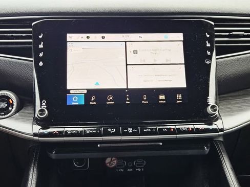 Used 2024 Jeep Wagoneer L Series II w/ Flexible Seating Group image 22