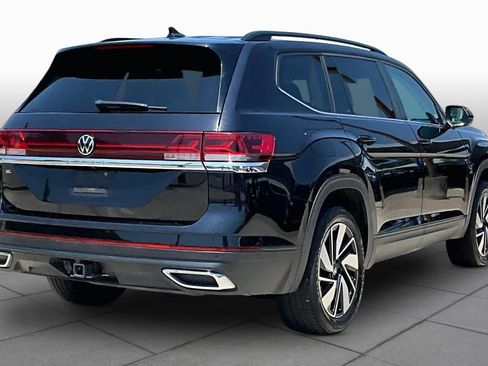 Used 2024 Volkswagen Atlas SE FWD image 13