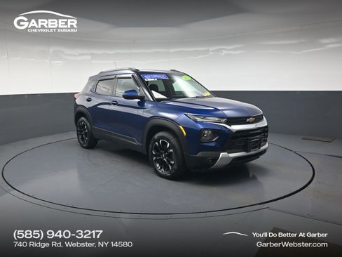 Used 2023 Chevrolet TrailBlazer LT AWD/4WD image 1