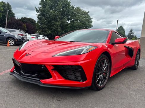 Used 2024 Chevrolet Corvette Stingray Preferred Cpe w/ Z51 Performance Package RWD image 13