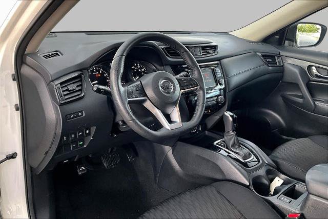 Certified 2020 Nissan Rogue SV FWD image 17