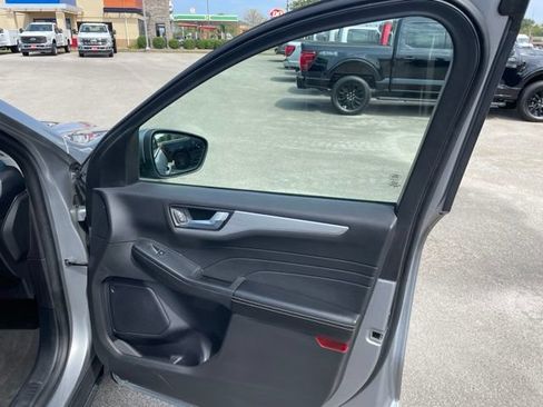 Used 2024 Ford Escape Platinum AWD/4WD image 45