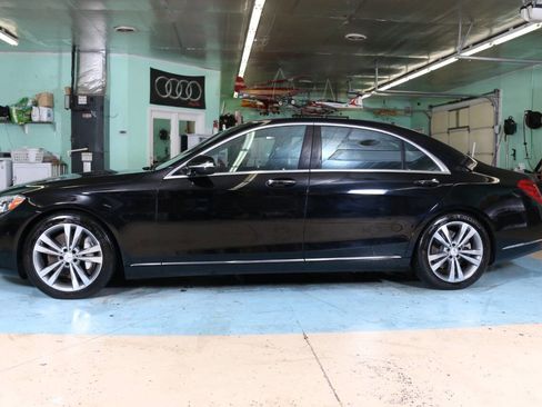 Used 2016 Mercedes-Benz S 550 4MATIC Sedan w/ Premium Package image 25