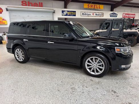 Used 2016 Ford Flex Limited FWD image 10