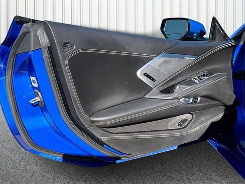 Used 2020 Chevrolet Corvette Stingray w/ 3LT Preferred Equipment Group image 15