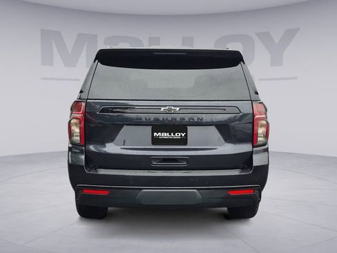 Used 2024 Chevrolet Suburban Z71 w/ Luxury Package AWD/4WD image 4
