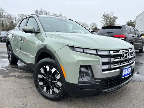 Used 2025 Hyundai Santa Cruz SEL image 2