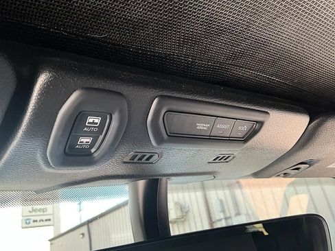 Used 2022 Jeep Wrangler Unlimited Rubicon 4xe w/ Cold Weather Group AWD/4WD image 26