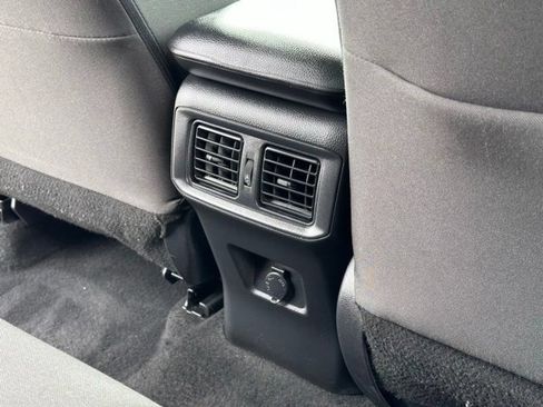 Used 2022 Toyota RAV4 LE w/ Carpet Mat Package (TMS) AWD/4WD image 25
