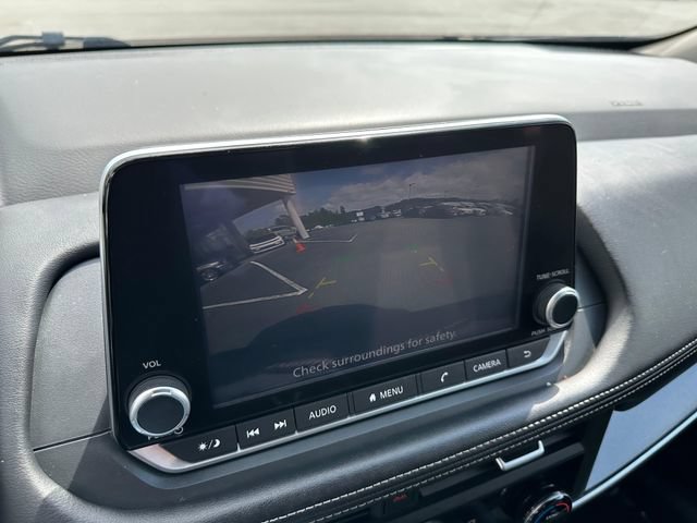 Used 2025 Nissan Rogue SV AWD/4WD image 16