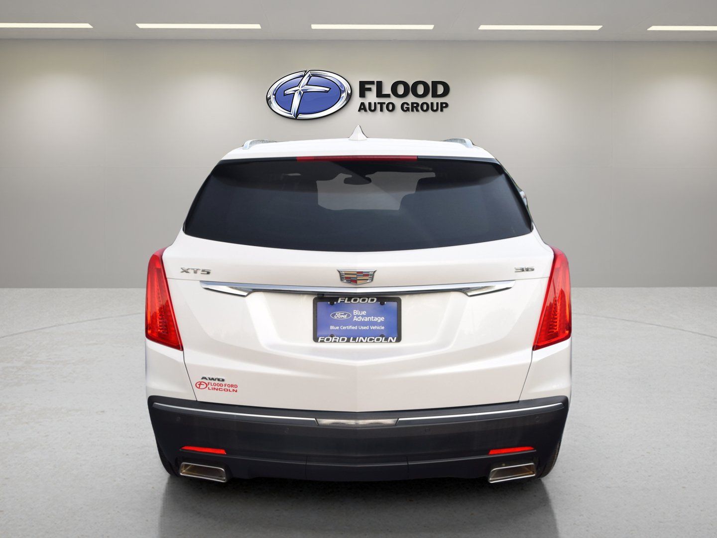 Used 2017 Cadillac XT5 Luxury AWD/4WD image 5