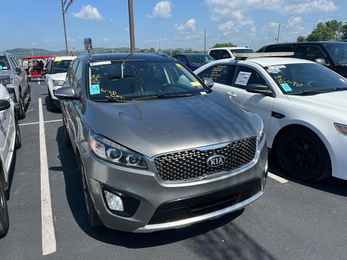 Used 2018 Kia Sorento SX AWD/4WD image 1