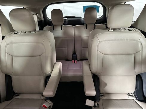 Used 2021 Ford Explorer Limited w/ Equipment Group 301A image 33