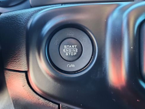 Used 2020 Jeep Wrangler Sport image 30